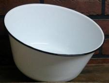 Black Rim Enamelware Mixing Bowl .