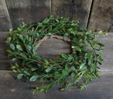 Boxwood Candle Ring .