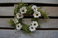 Daisy Candle Ring .